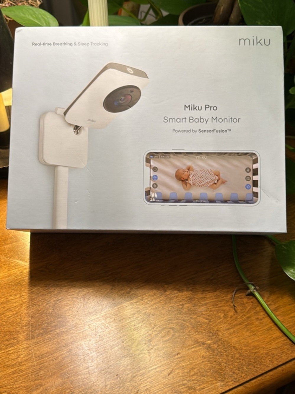Miku Pro Smart Baby Monitor - White